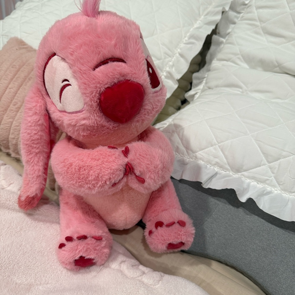 Pink Lilo & Stitch - Picture 4 of 10
